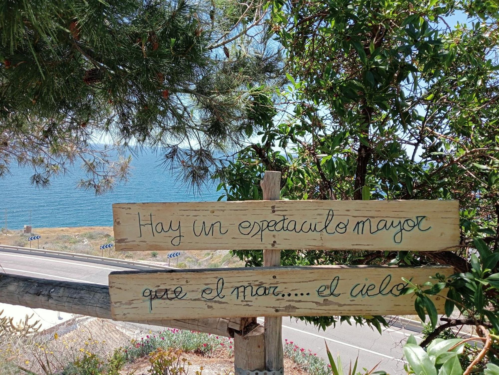 הוילה אדרה Vistas Al Mar מראה חיצוני תמונה