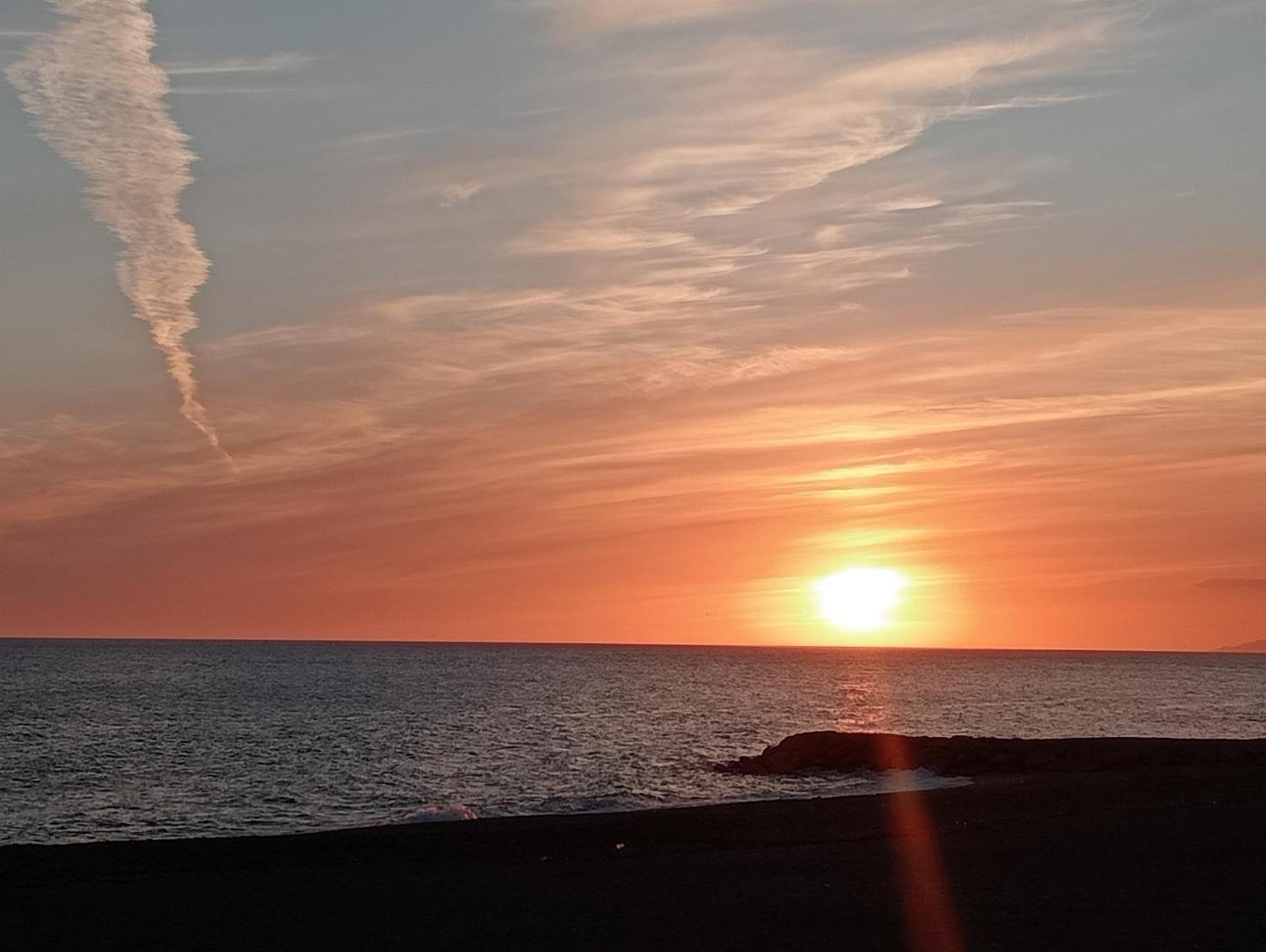 הוילה אדרה Vistas Al Mar מראה חיצוני תמונה