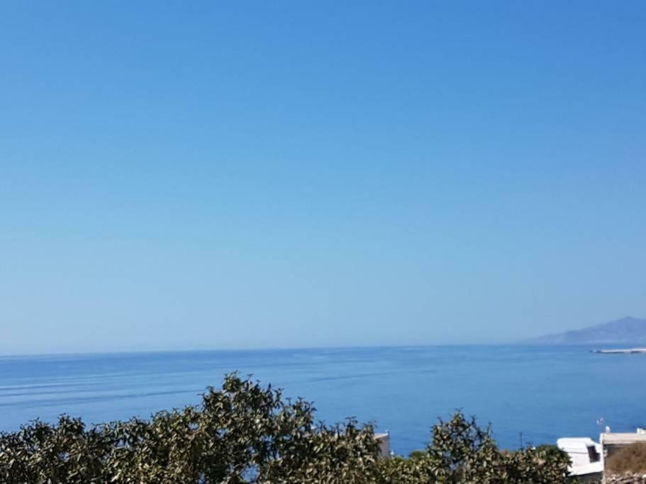 הוילה אדרה Vistas Al Mar מראה חיצוני תמונה